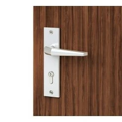 BAUHAUS Basi Schutzbeschlag ES0 VMS für Hauseingangstüren, Silber, 72 mm Distanznorm, ohne Zylinderabdeckung, Knopf außen, Drücker innen -Online-Shop Türzargen 12 652